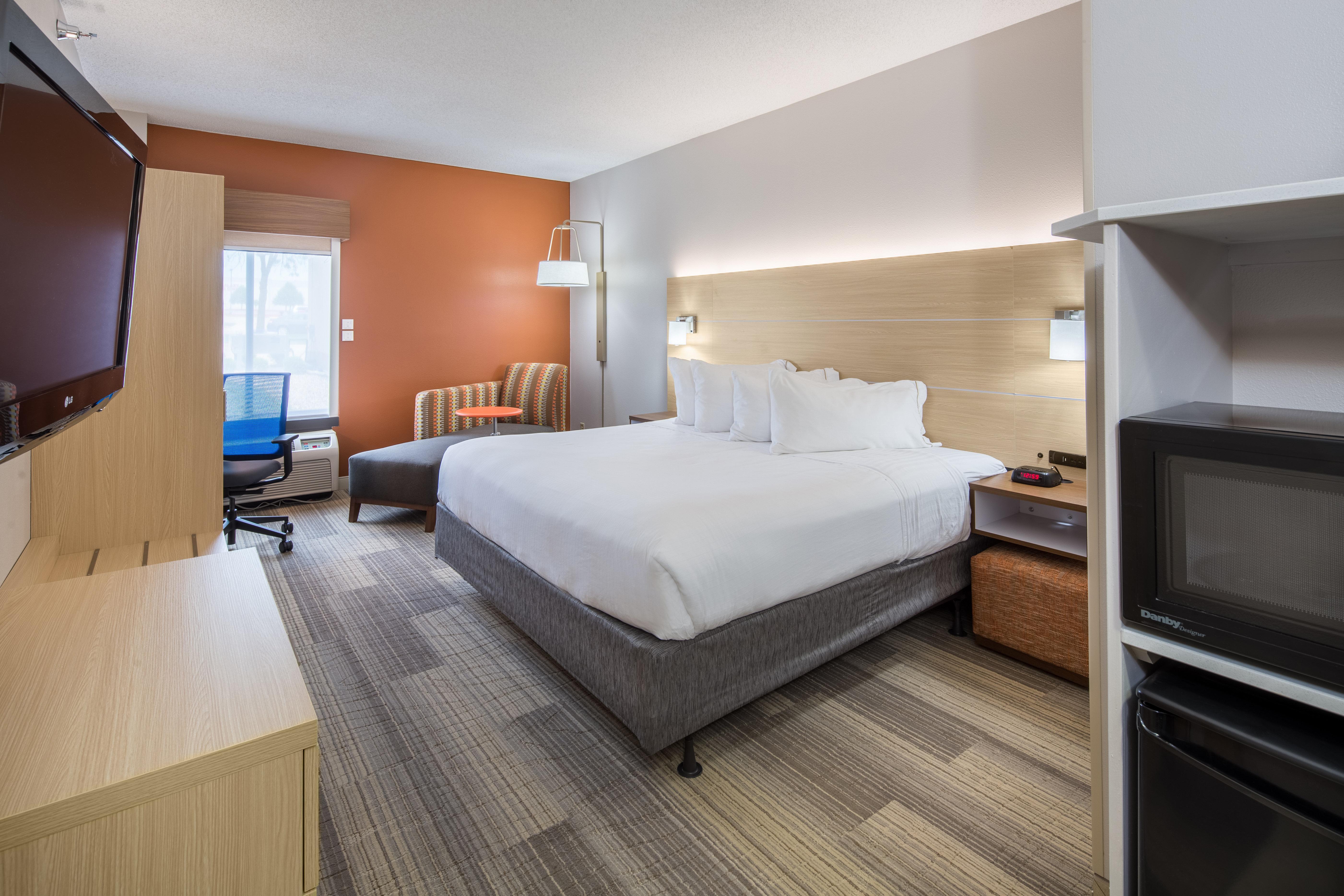 Holiday Inn Express Cedar Rapids - Collins Road By Ihg Экстерьер фото