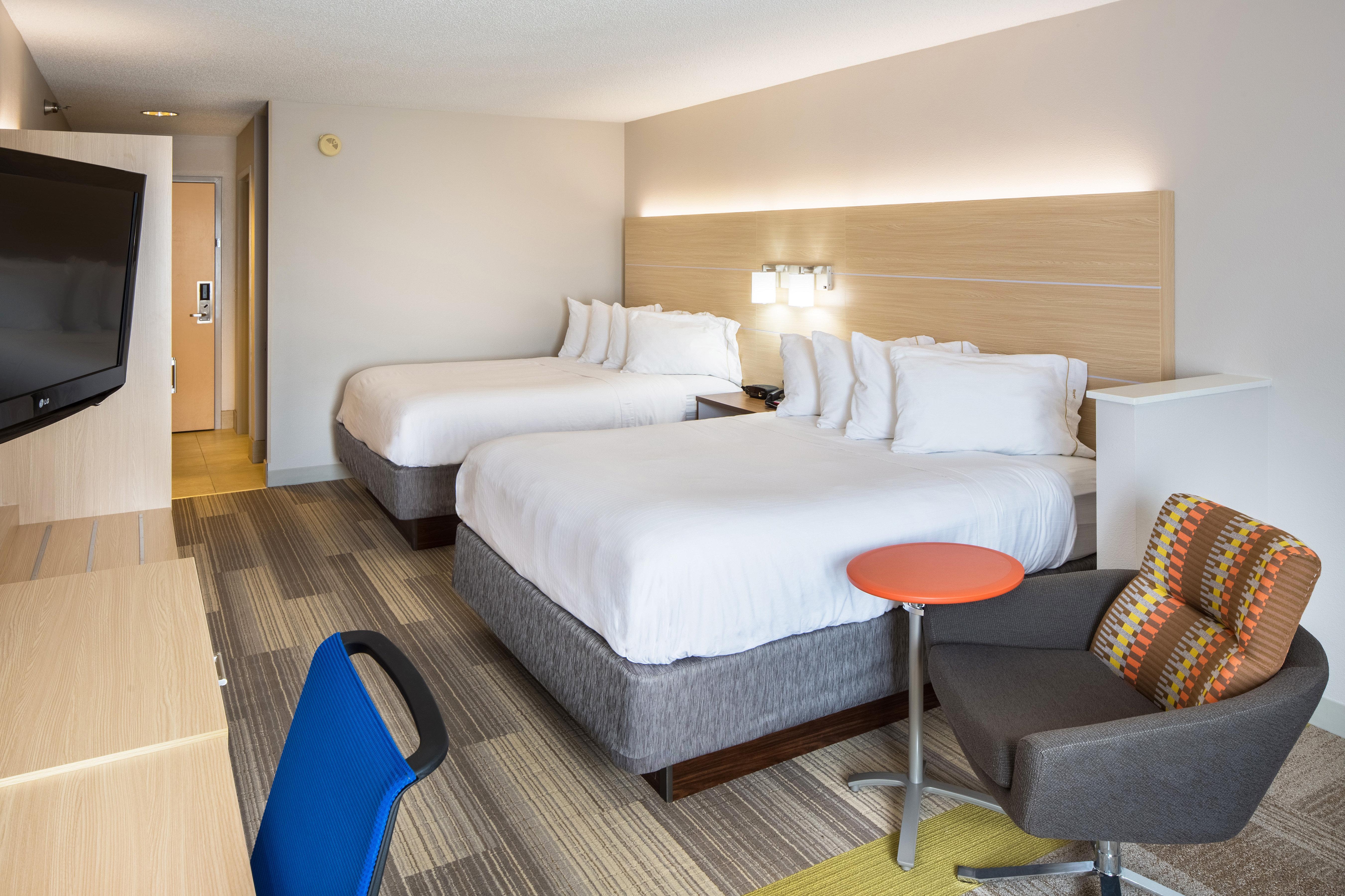 Holiday Inn Express Cedar Rapids - Collins Road By Ihg Экстерьер фото